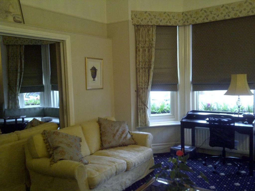 Hunters Lodge Guest House Southampton Exterior foto