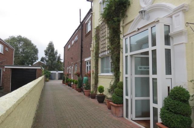 Hunters Lodge Guest House Southampton Exterior foto